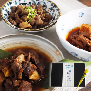 【父の日】 造花付き黒毛和牛スジ煮込みＤＥ家晩酌 計3種 (150g×3種)