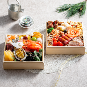 トオカツフーズ 和洋おせち「慶雲の彩」約2-3人前 二段重 合計32品