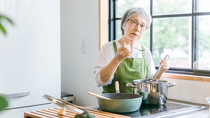 認知症のある方が何度も食べたがるおもな理由