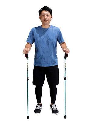 肩をすくめるようにしながら息を吸う