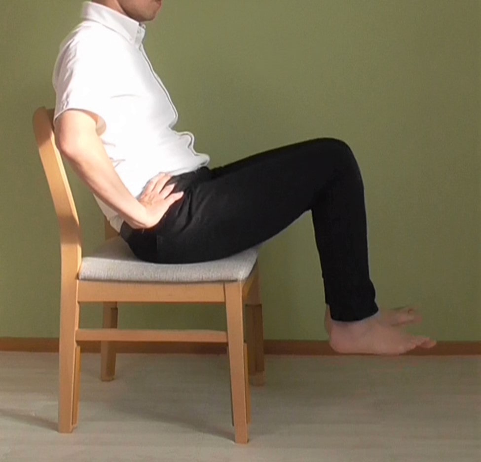 腹筋　筋トレ　椅子