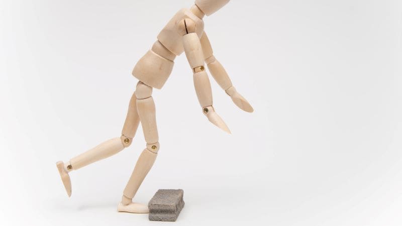 【高齢者の転倒予防】すぐに始められる対策をご紹介！